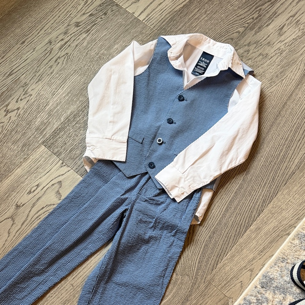 Izod Boys' Seersucker Set